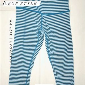 Lulu wuder under crop leggings